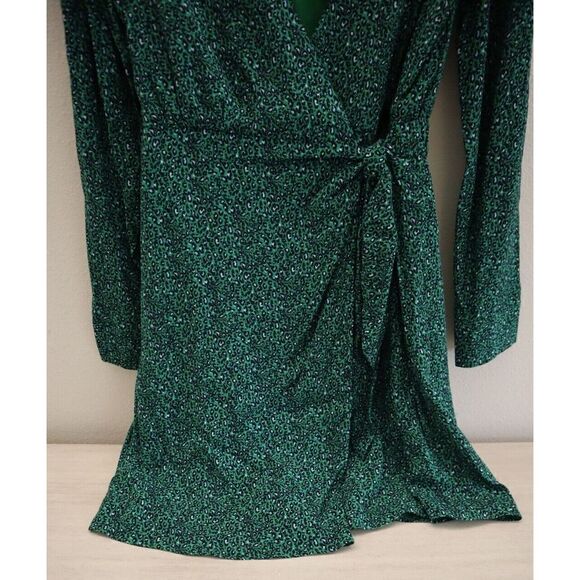 Sanctuary Women's Sz 10 Green Animal Print Stay The Night L/S Mini Wrap Dress - Picture 4 of 11